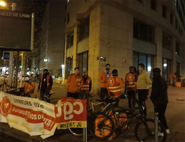 Coursiers Just Eat en grève à Lyon pour le réveillon 2021/2022